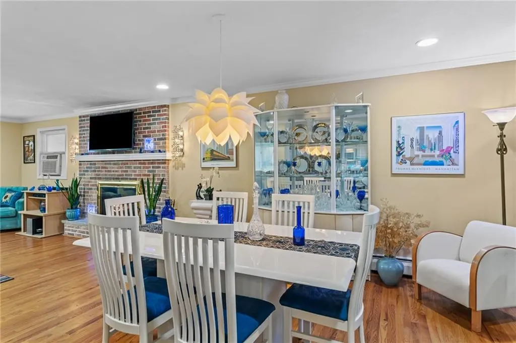 15 Brookdale Road North Providence RI 02904