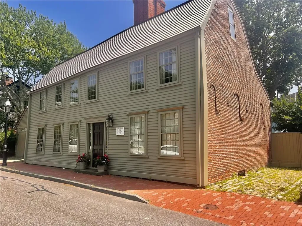 22 Bridge Street Newport RI 02840