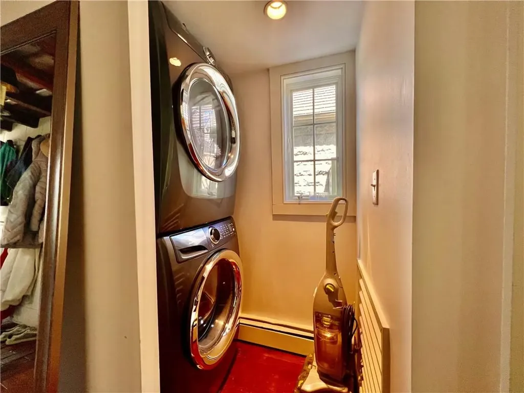 22 Bridge Street Newport RI 02840