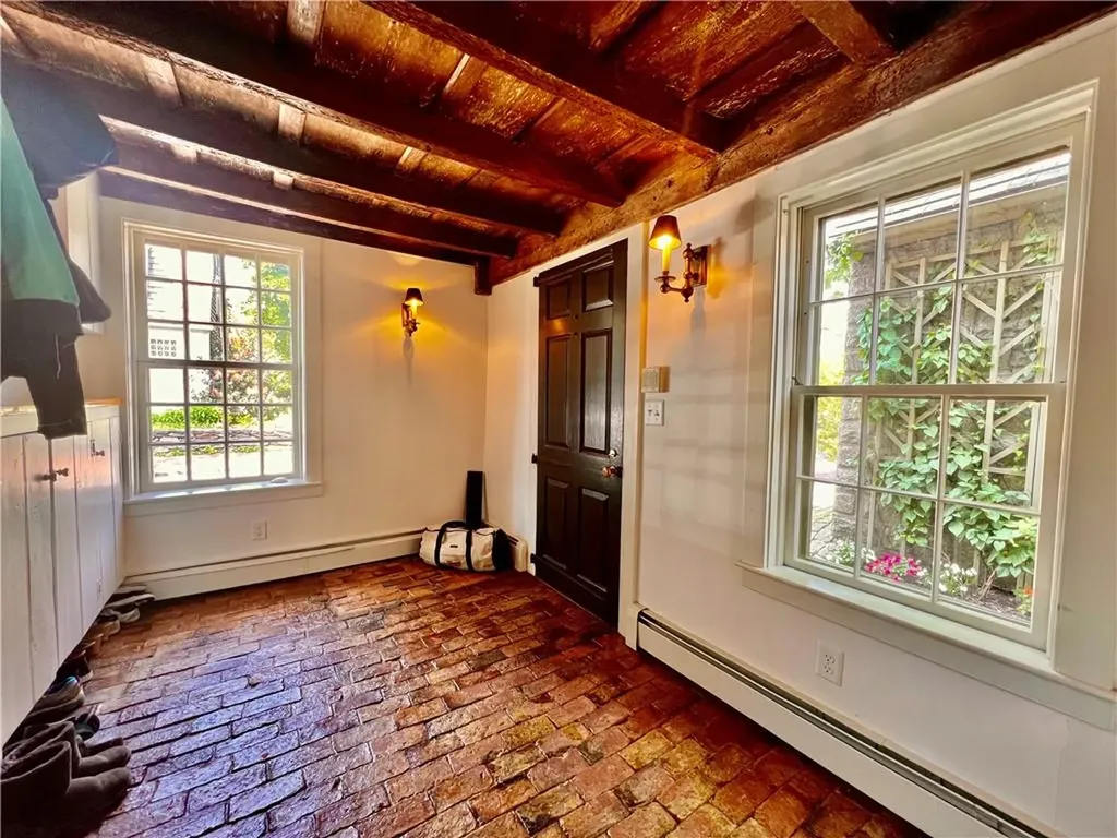 22 Bridge Street Newport RI 02840