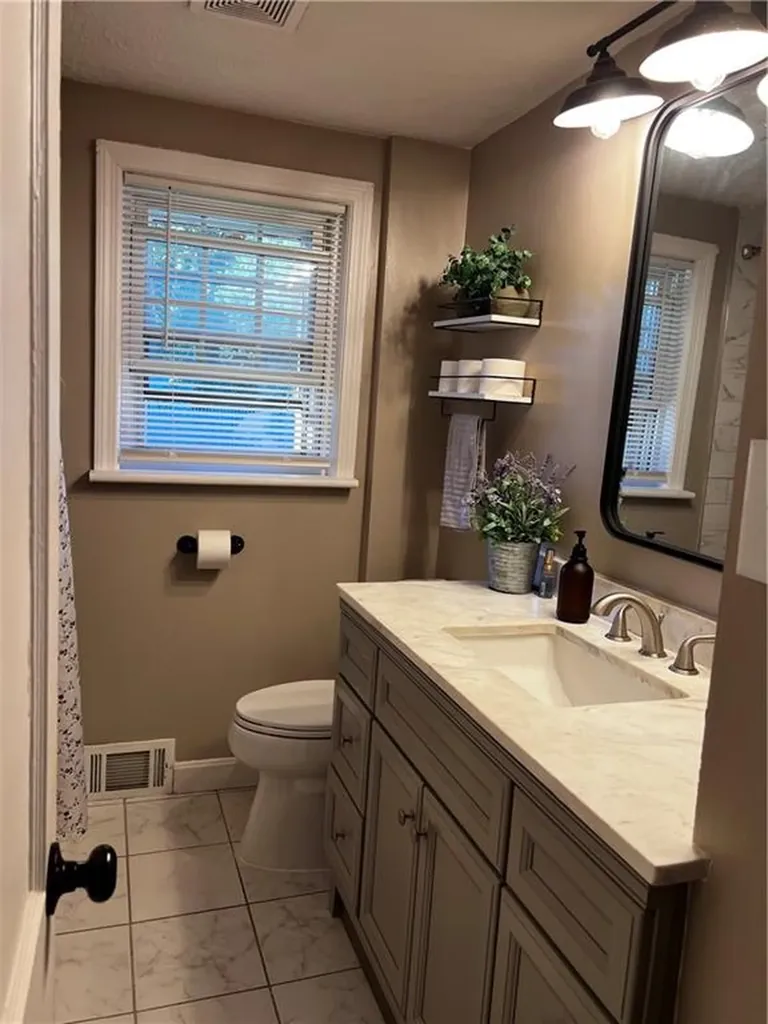 65 Guilford Drive Warwick RI 02886