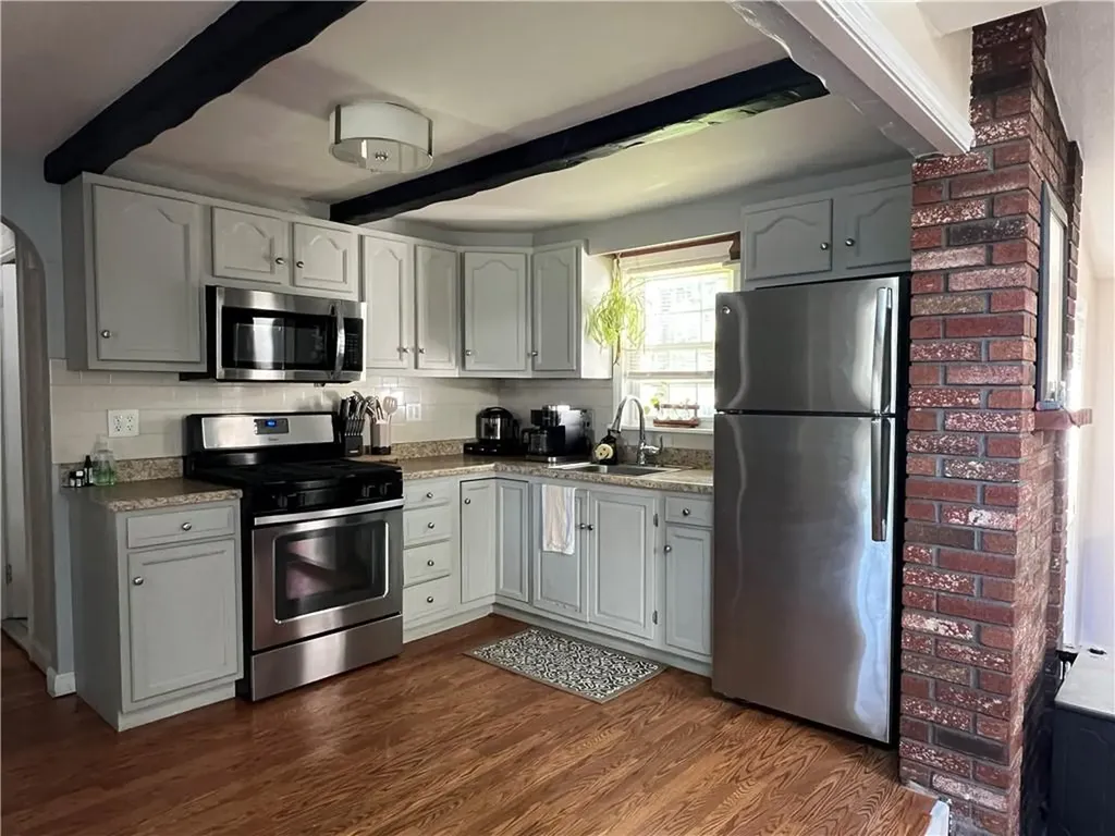 65 Guilford Drive Warwick RI 02886