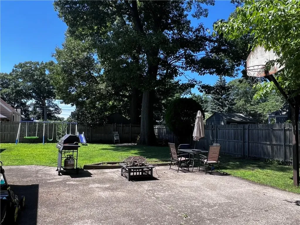 65 Guilford Drive Warwick RI 02886