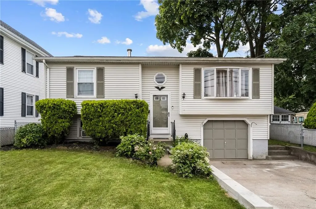 393 Benefit Street Pawtucket RI 02861