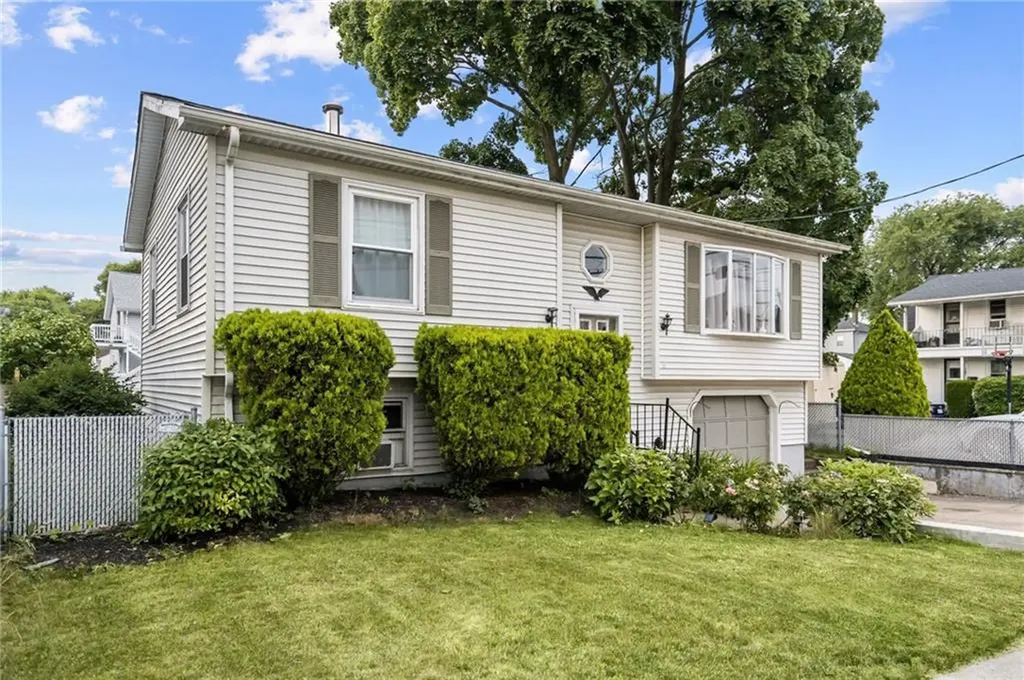 393 Benefit Street Pawtucket RI 02861