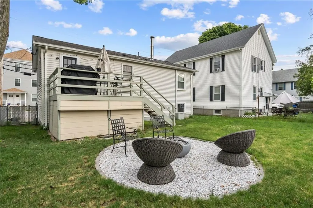 393 Benefit Street Pawtucket RI 02861