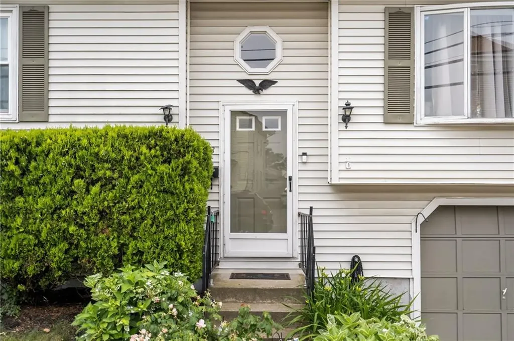 393 Benefit Street Pawtucket RI 02861