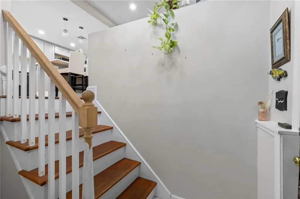 393 Benefit Street Pawtucket RI 02861