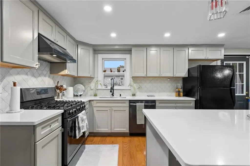 393 Benefit Street Pawtucket RI 02861