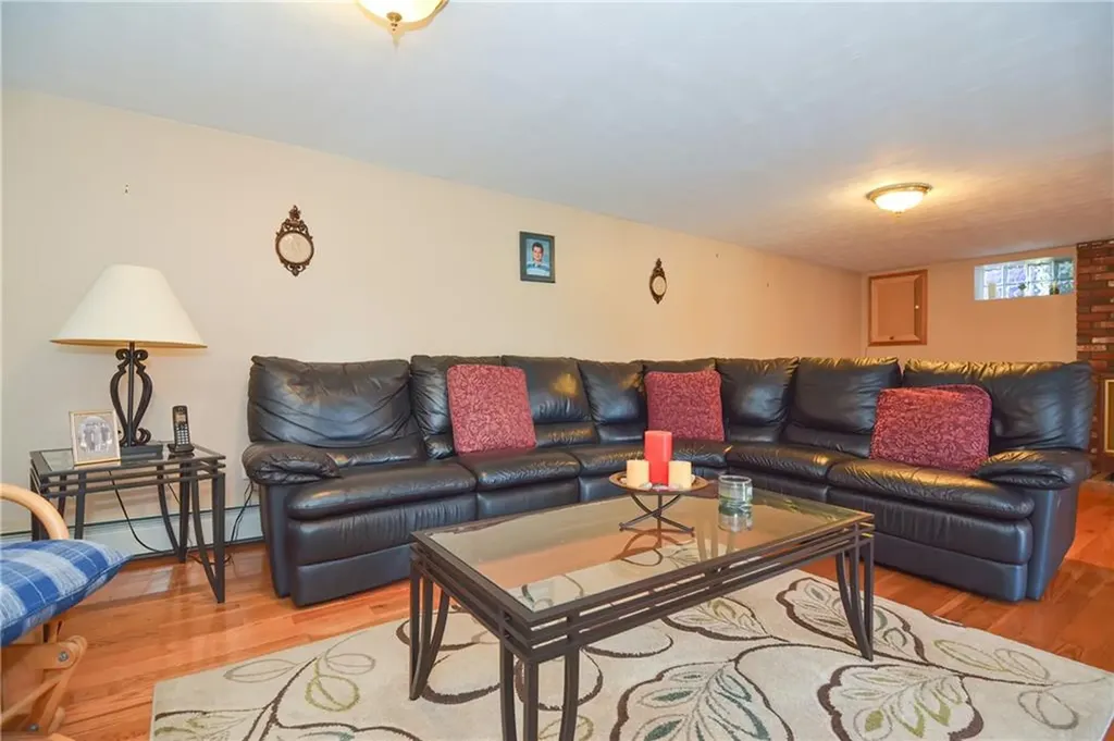 5 Alves Street Bristol RI 02809