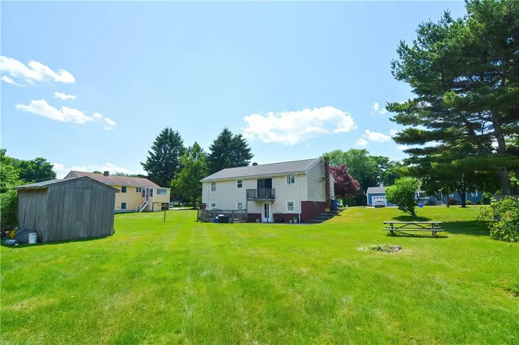 5 Alves Street Bristol RI 02809