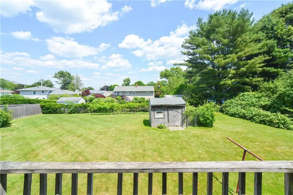 5 Alves Street Bristol RI 02809