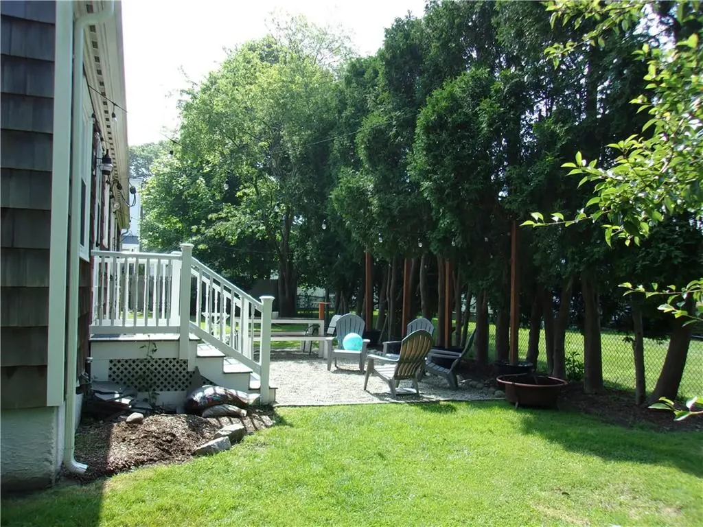 41 Dudley Avenue Newport RI 02840
