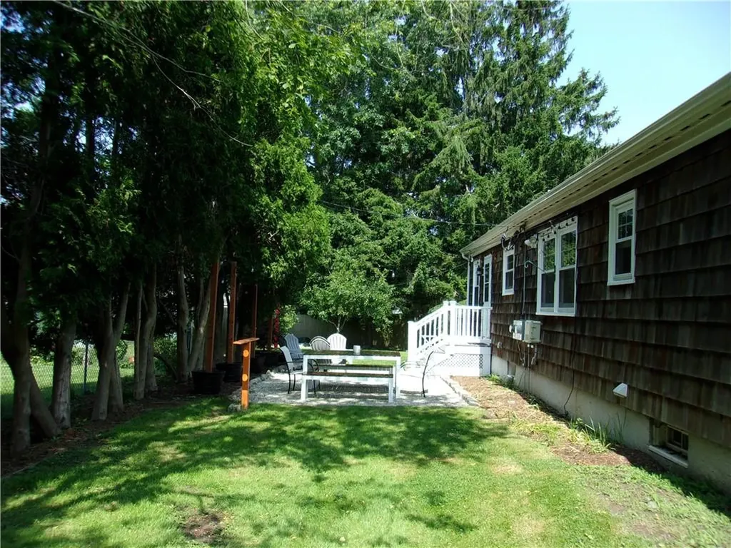 41 Dudley Avenue Newport RI 02840