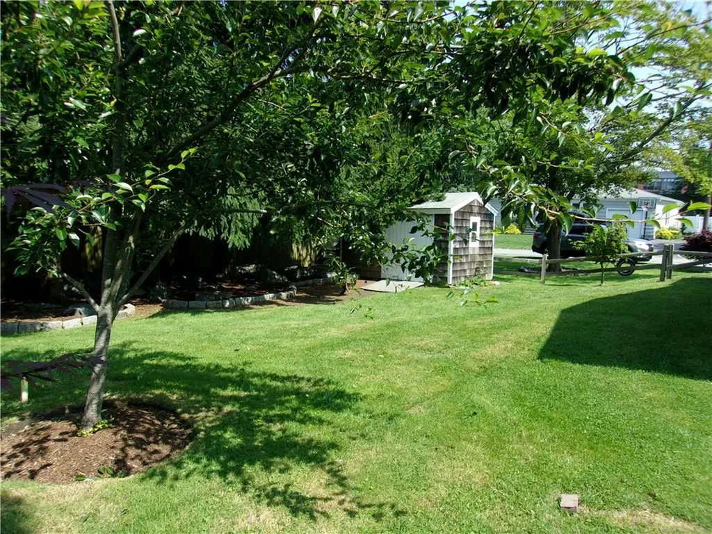 41 Dudley Avenue Newport RI 02840