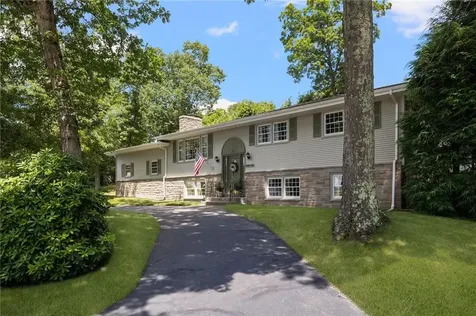 17 Barbara Ann Drive North Providence RI 02911