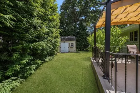 17 Barbara Ann Drive North Providence RI 02911