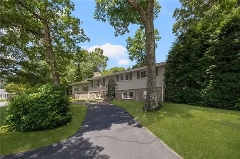 17 Barbara Ann Drive North Providence RI 02911