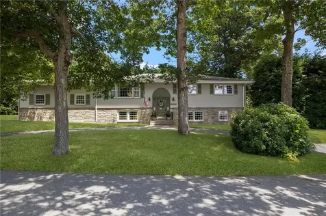 17 Barbara Ann Drive North Providence RI 02911