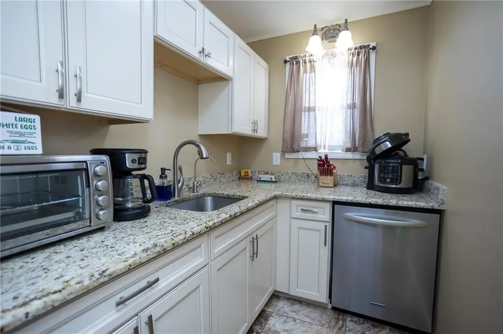 62 Cady Street Woonsocket RI 02895