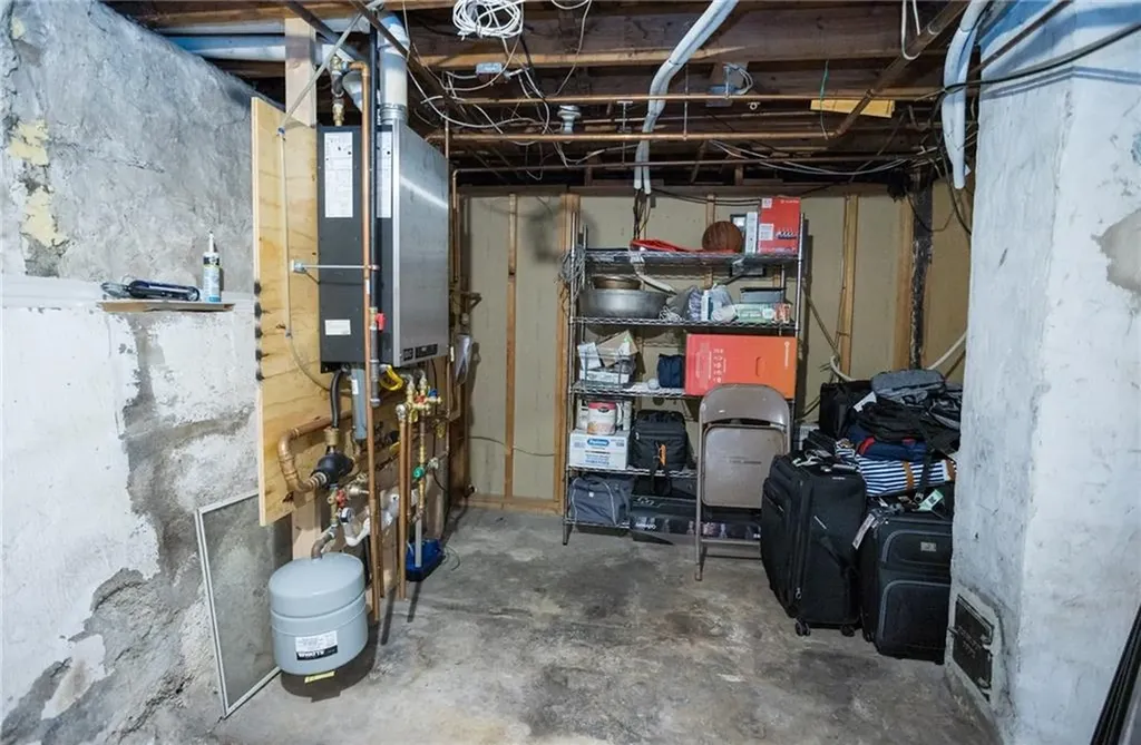 62 Cady Street Woonsocket RI 02895