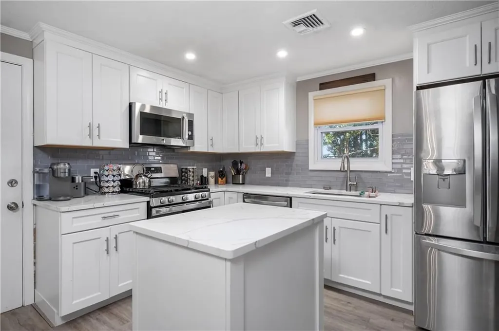 6 Roger Street Cumberland RI 02864