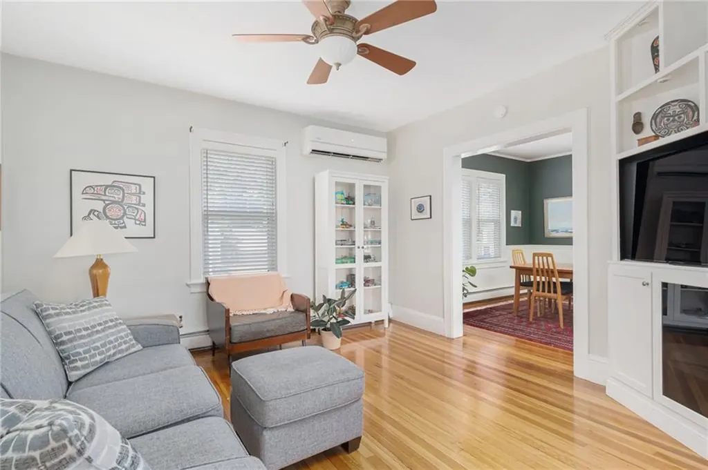 39 Highland Street Cranston RI 02920