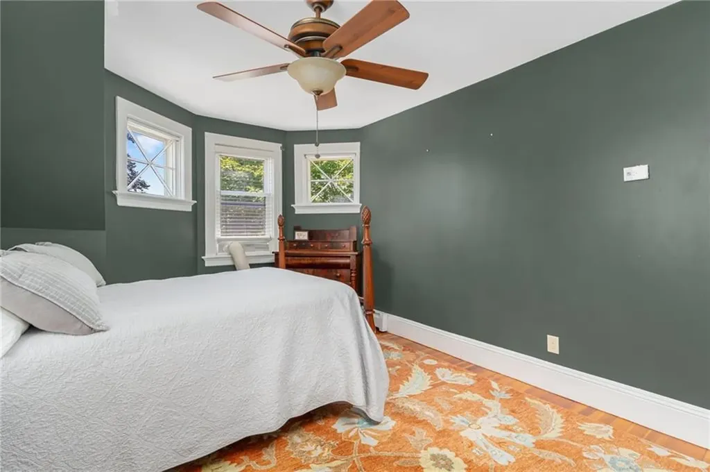 39 Highland Street Cranston RI 02920