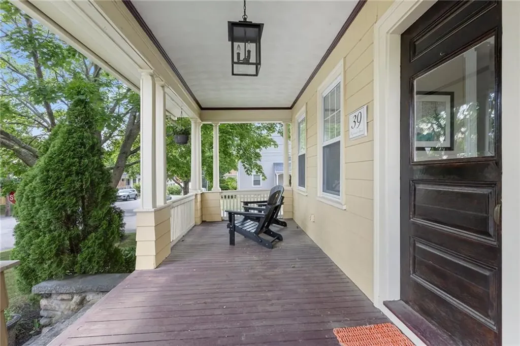 39 Highland Street Cranston RI 02920