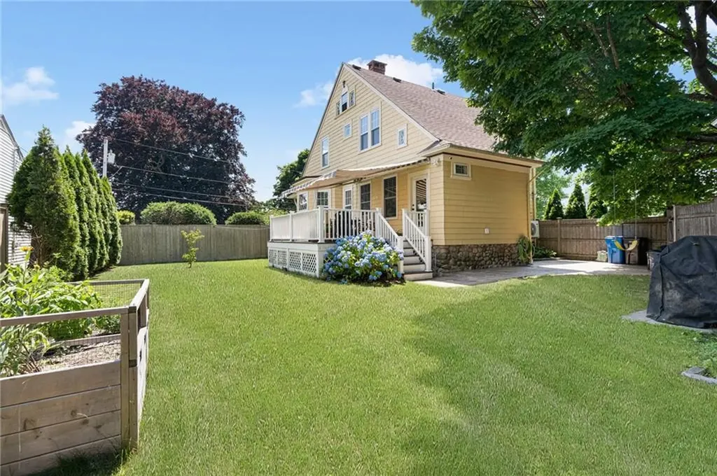 39 Highland Street Cranston RI 02920