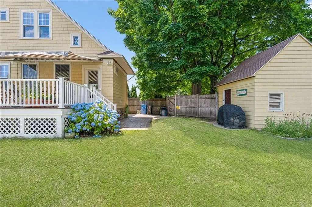 39 Highland Street Cranston RI 02920
