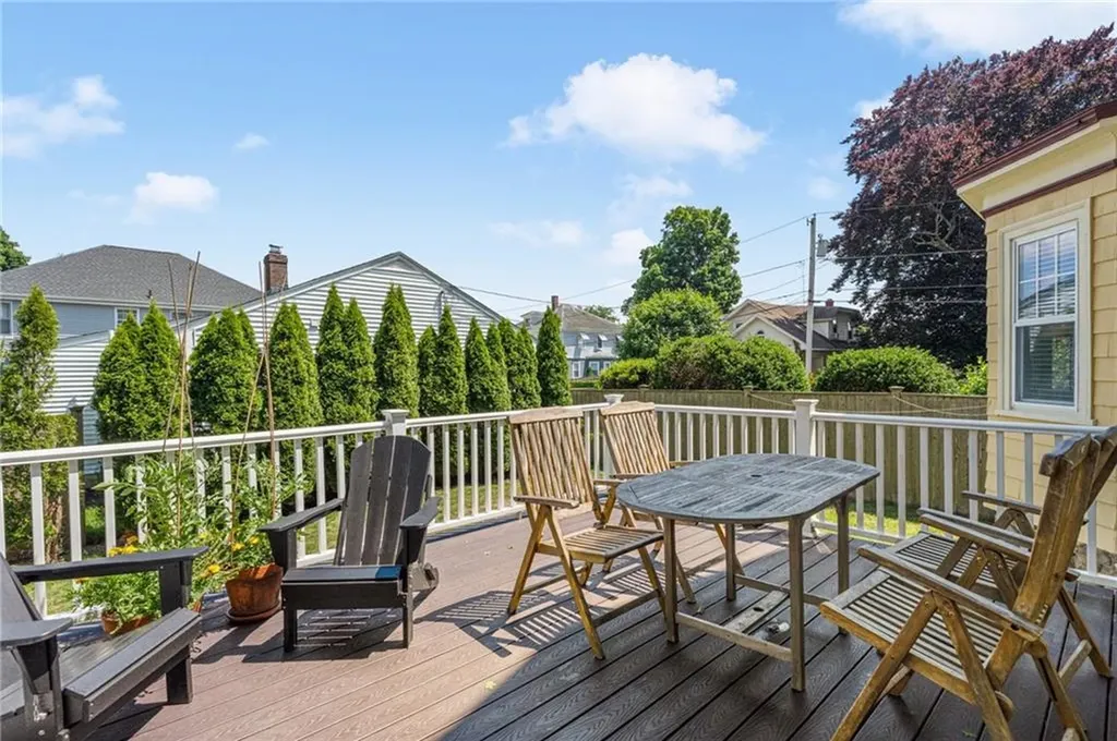 39 Highland Street Cranston RI 02920