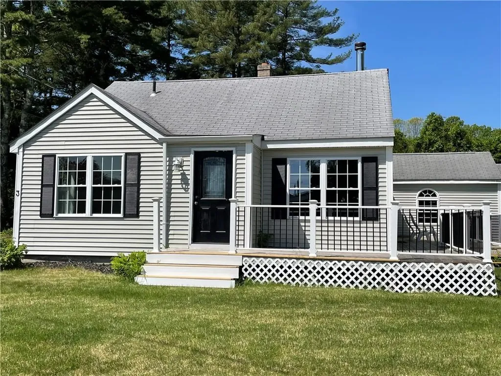 3 Pine Lane Coventry RI 02816
