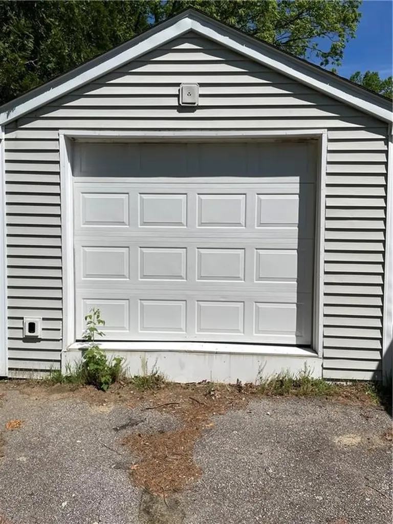 3 Pine Lane Coventry RI 02816