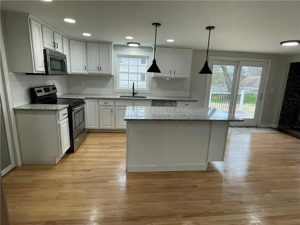 3 Pine Lane Coventry RI 02816