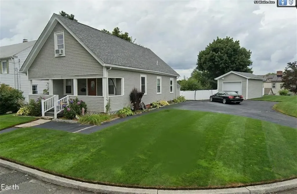 93 Waite Avenue Cranston RI 02905