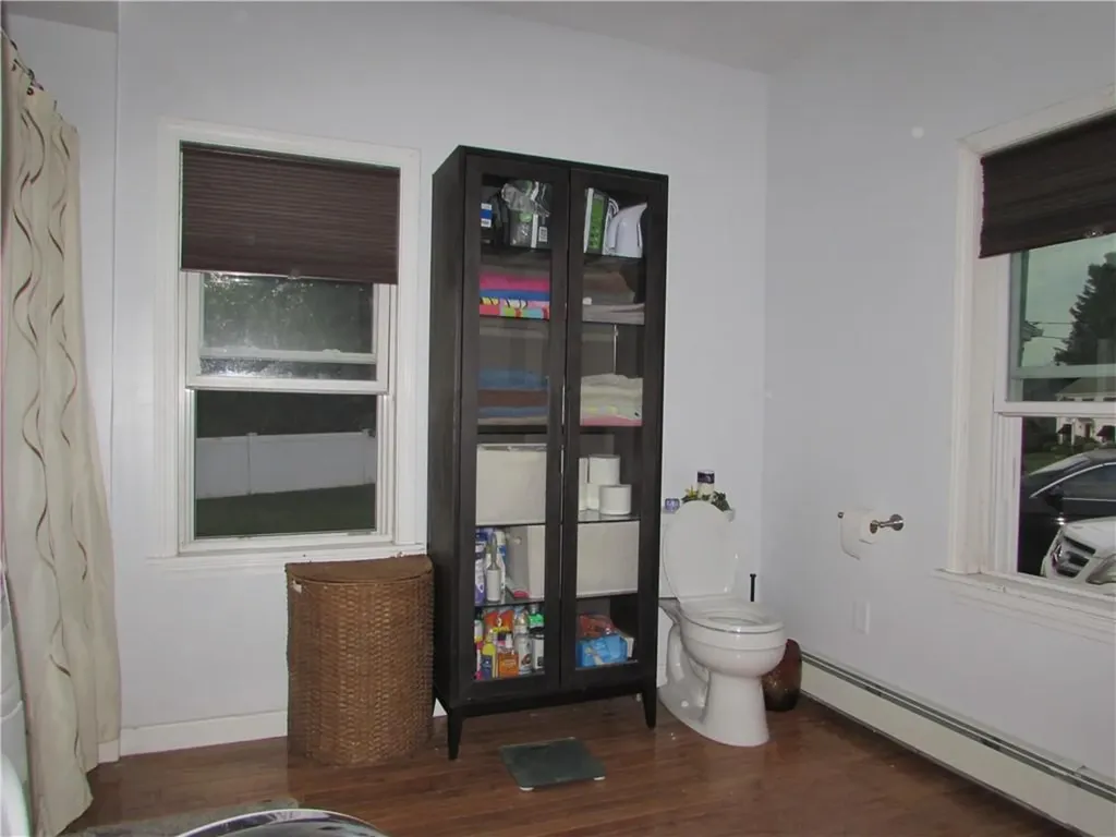 93 Waite Avenue Cranston RI 02905
