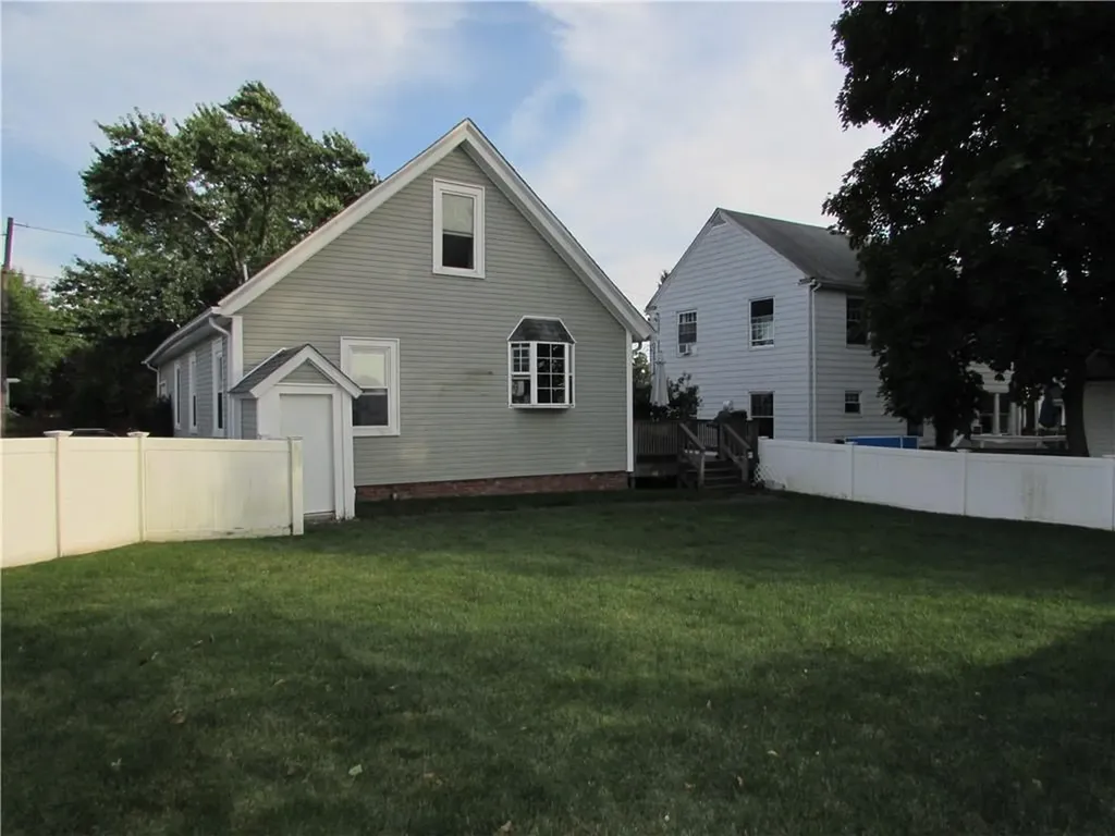 93 Waite Avenue Cranston RI 02905