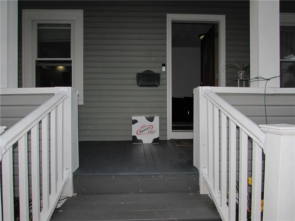 93 Waite Avenue Cranston RI 02905