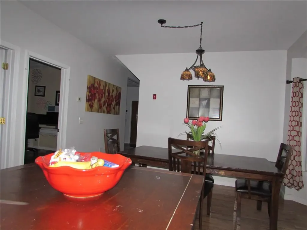 93 Waite Avenue Cranston RI 02905