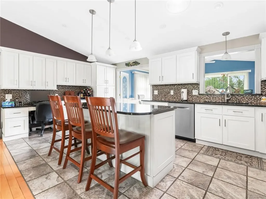 199 Colvintown Road Coventry RI 02816