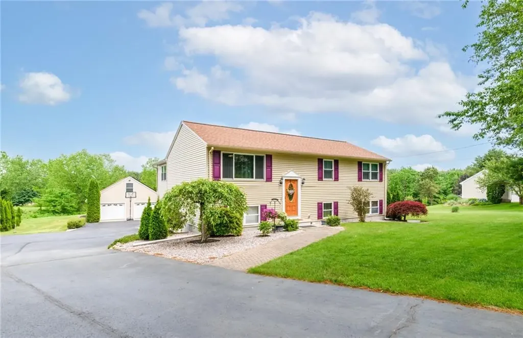199 Colvintown Road Coventry RI 02816