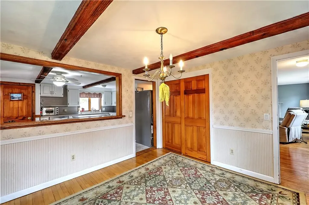72 Highland Avenue Narragansett RI 02882