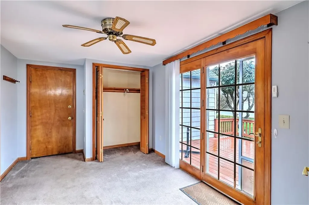 72 Highland Avenue Narragansett RI 02882