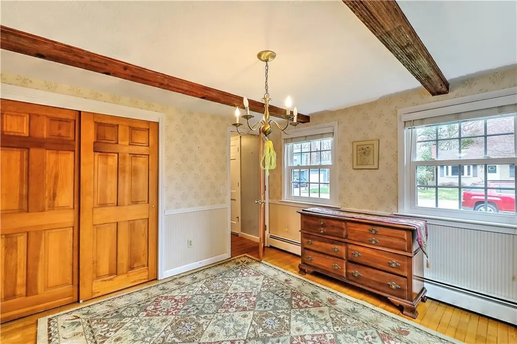 72 Highland Avenue Narragansett RI 02882