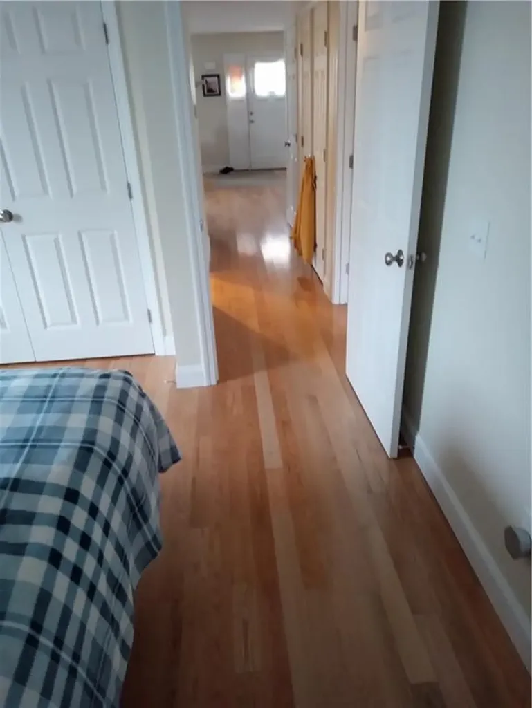 385 Market Street Warren RI 02885