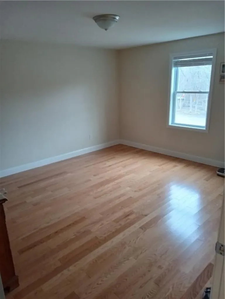 385 Market Street Warren RI 02885