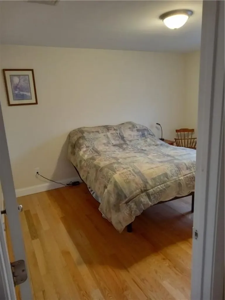 385 Market Street Warren RI 02885