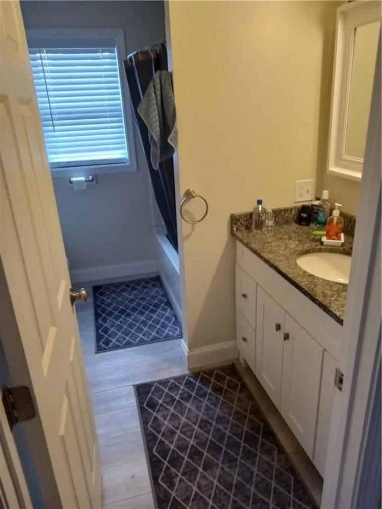 385 Market Street Warren RI 02885
