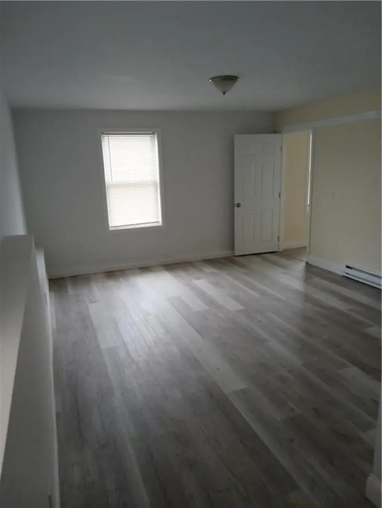 385 Market Street Warren RI 02885
